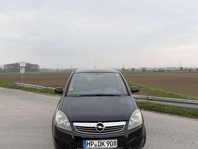 Second-hand Opel Zafira Edition 116 CP (85 kW) 2010 Negru Monovolum