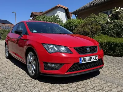 Gebraucht Seat Leon FR 180 PS (132 kW) 2013 Rot Limousine