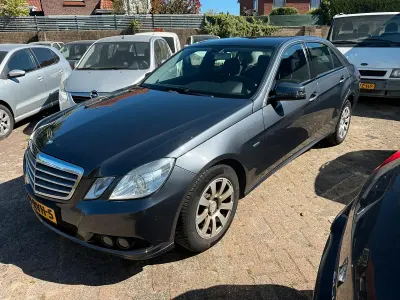 Brugt Mercedes E200 Business 136 HK (100 kW) 2011 Grå Sedan