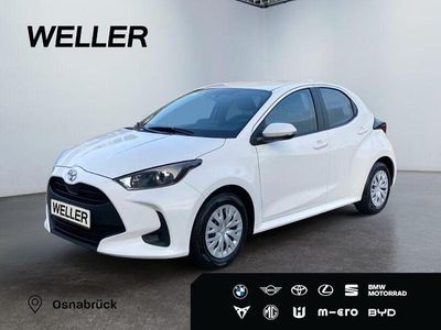 Schneeweiß Gebraucht 2022 Toyota Yaris Basis Kleinwagen | 13.599 € (Fairer Preis)