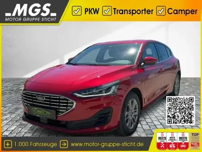 Gebraucht Ford Focus Titanium 155 PS (114 kW) 2025 Fantastic red metallic Limousine