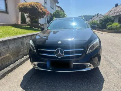 Gebraucht Mercedes GLA200 156 PS (114 kW) 2014 Schwarz SUV