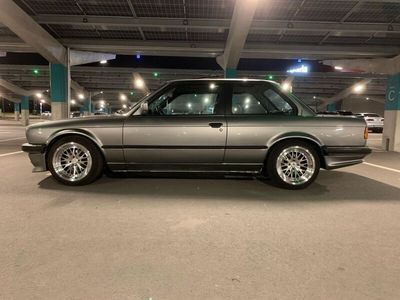 gebraucht BMW 320 E30 i