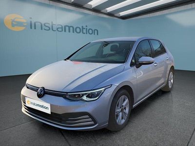 Silber Gebraucht 2023 VW Golf VIII Kleinwagen | 21.449 € (Guter Preis)