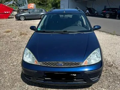 Gebraucht Ford Focus Trend 101 PS (74 kW) 2005 Blau Limousine