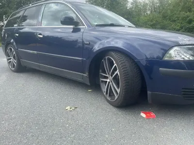 Gebraucht VW Passat Family 102 PS (75 kW) 2002 Blau Kombi