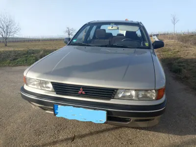 Gebraucht Mitsubishi Galant 86 PS (63 kW) 1988 Gold Limousine