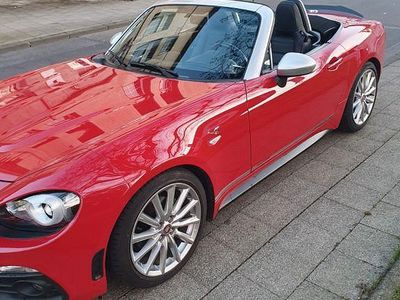 Second-hand Fiat 124 Spider 190 CP (139 kW) 2019 Roșu Cabrio