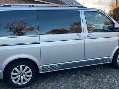 Second-hand VW T5 Highline 179 CP (131 kW) 2012 Argintiu Van