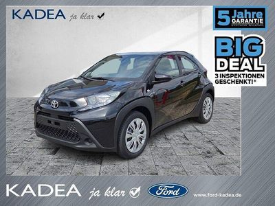 Neu Toyota Aygo Business Edition 72 PS (52 kW) 2025 Juniper blue Kleinwagen