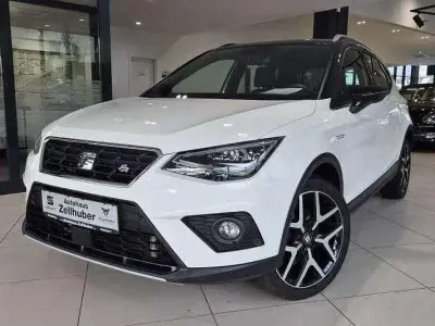 Gebraucht Seat Arona FR 116 PS (85 kW) 2019 Weiß / dach schwarz SUV