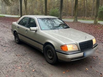 Mercedes C180