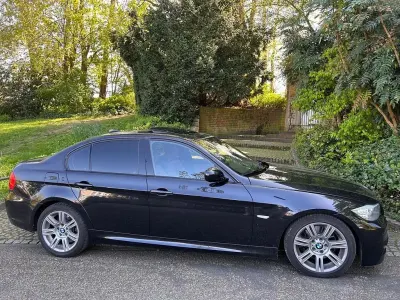 Brugt BMW 325 M Sport 250 HK (183 kW) 2009 Sort Sedan
