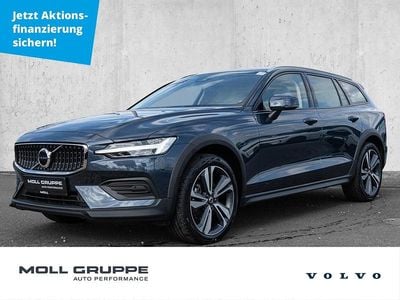 Usata Volvo V60 CC Plus 197 CV (144 kW) 2024 Blu Station wagon