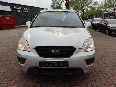 Używany Kia Carens LX 140 KM (102 kW) 2007 Srebrny Minivan