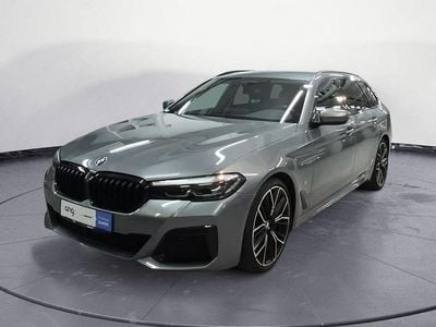 Grau Gebraucht 2022 BMW 530 M Sport Kombi | 35.860 € (Fairer Preis)