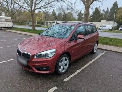 Gebraucht BMW 220 Gran Tourer Sport Line 190 PS (139 kW) 2017 Rot Van / Kleinbus