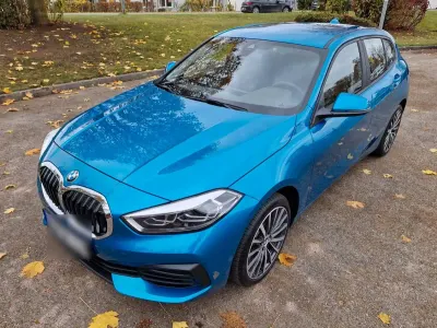 Usata BMW 118 Advantage 136 CV (100 kW) 2023 Blu Utilitaria