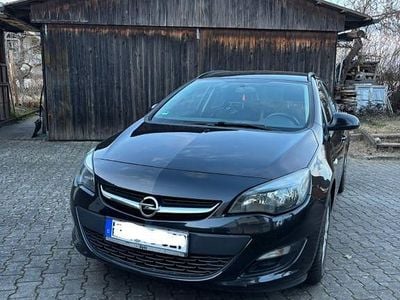 Gebraucht Opel Astra Edition 110 PS (80 kW) 2015 Schwarz Kombi