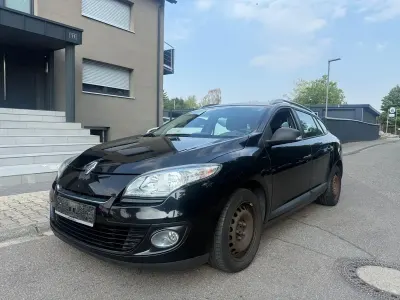 Gebraucht Renault Mégane GrandTour 101 PS (74 kW) 2013 Schwarz Kombi