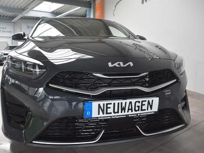 Neu Kia Ceed GT GT-Line 140 PS (102 kW) 2026 Grau Limousine