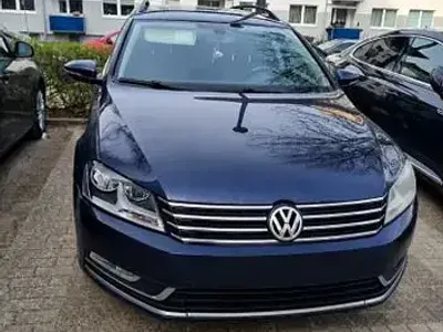 Usata VW Passat Comfortline 140 CV (102 kW) 2011 Blu Station wagon
