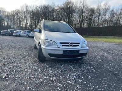 Gebraucht Opel Zafira 2002 Silber Van / Kleinbus