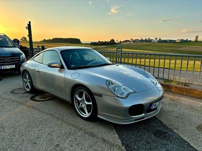 Porsche 911 Carrera