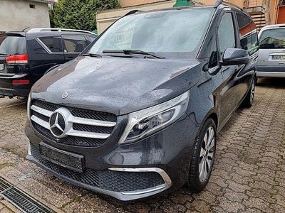 Gebraucht Mercedes V300 Avantgarde 239 PS (175 kW) 2019 Grau Van / Kleinbus