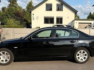 BMW 523