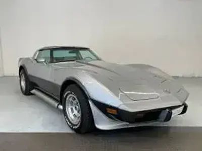 Usata Chevrolet Corvette 180 CV (132 kW) 1978 Argento Coupé