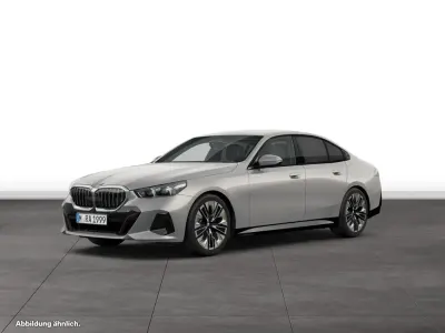 Gebraucht BMW 520 Sport Line 190 PS (139 kW) 2026 Grau Limousine