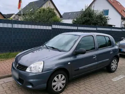 Gebraucht Renault Clio Campus 75 PS (55 kW) 2010 Grau Kleinwagen