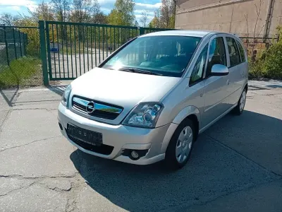 Usata Opel Meriva 105 CV (77 kW) 2008 Argento Monovolume
