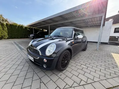 Usata Mini Cooper 116 CV (85 kW) 2004 Nero Utilitaria