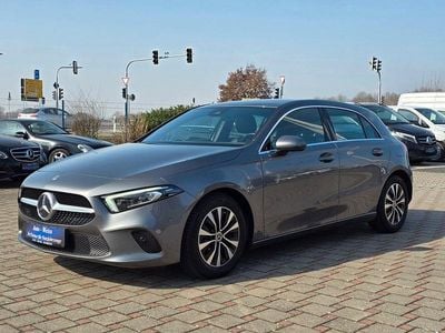 Usata Mercedes A180 116 CV (85 kW) 2022 Grigio Berlina