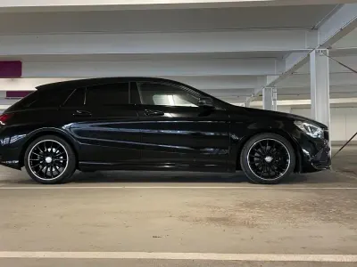 Gebraucht Mercedes CLA220 Shooting Brake AMG 177 PS (130 kW) 2017 Schwarz Kombi