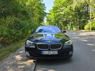 Gebraucht BMW 525 204 PS (150 kW) 2011 Blau Limousine