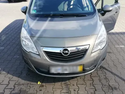 Gebraucht Opel Meriva 140 PS (102 kW) 2010 Beige Van / Kleinbus