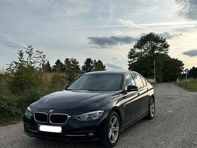 Schwarz Gebraucht 2017 BMW 318 Sport Line Limousine | 17.399 € (Etwas zu teuer)