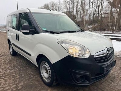Gebraucht Opel Combo 95 PS (69 kW) 2018 Weiß Van / Kleinbus