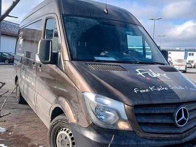 Braun Gebraucht 2017 Mercedes 316 Van | 26.900 €