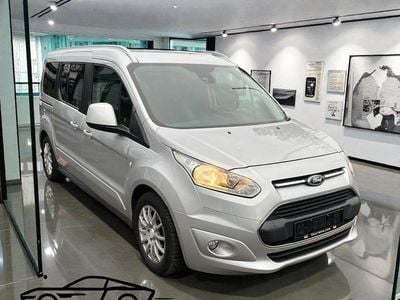 Silber Gebraucht 2015 Ford Grand Tourneo Connect Titanium Van / Kleinbus | 11.490 € (Superpreis)