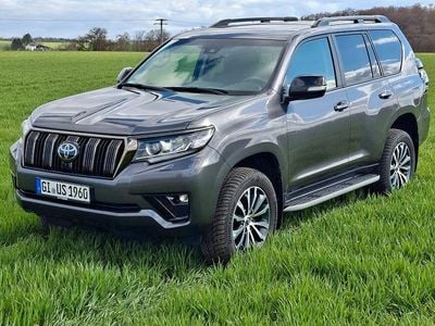 Usata Toyota Land Cruiser TEC-Edition 204 CV (150 kW) 2022 Grigio SUV