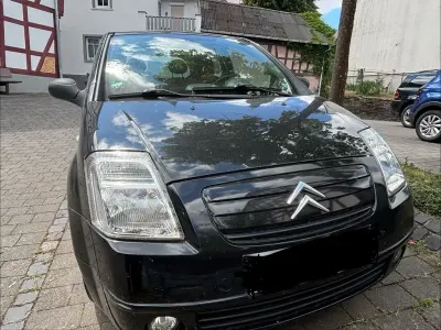 Gebraucht Citroën C2 73 PS (53 kW) 2004 Schwarz Kleinwagen