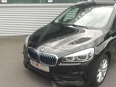 BMW 225