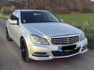 Gebraucht Mercedes C180 Avantgarde 156 PS (114 kW) 2013 Grau Limousine