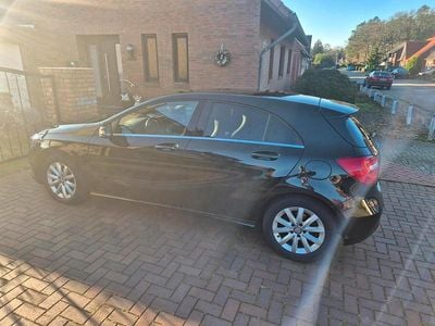 Second-hand Mercedes A200 150 CP (110 kW) 2013 Negru Break
