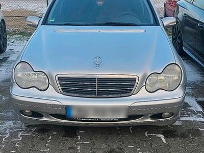 Gebraucht 2003 Mercedes C180 Limousine | 2.400 €