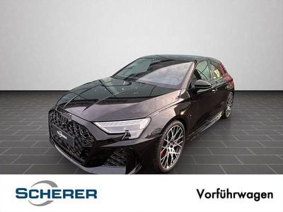 Gebraucht Audi RS3 Sport 400 PS (294 kW) 2026 Mythosschwarz metallic Limousine